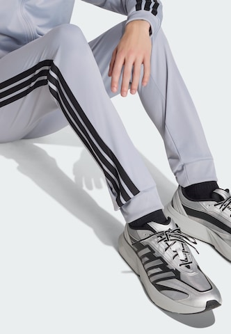 ADIDAS SPORTSWEAR Trainingsanzug 'DayReady' in Grau