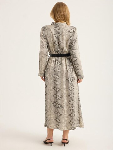 Robe HOME STORE en beige