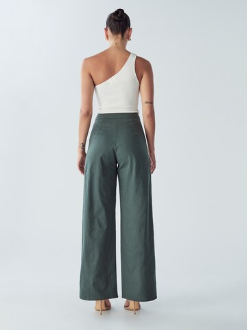 Wide leg Pantaloni 'AMIE ' di BWLDR in verde: dietro