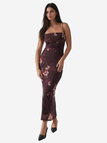 Hiccup Dress in Brown: front