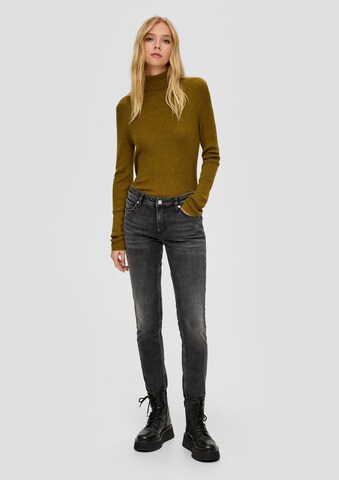 QS Slimfit Jeans 'Catie' i grå