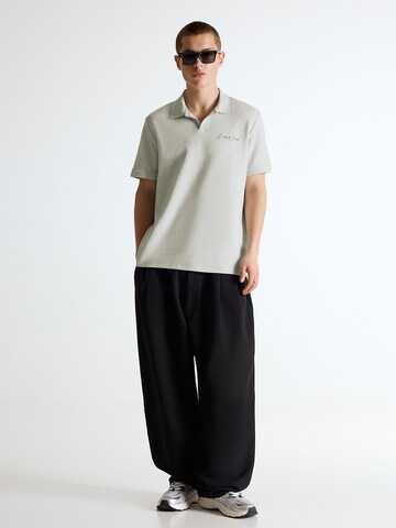 Bershka Poloshirt in Grau