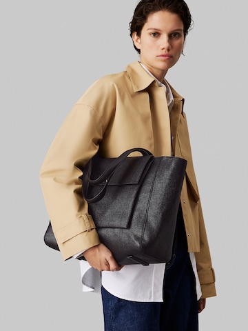 Calvin Klein Shopper in Schwarz