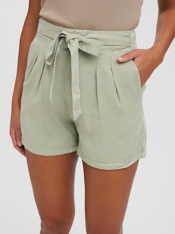 VERO MODA Loose fit Pleat-front trousers 'Mia' in Green