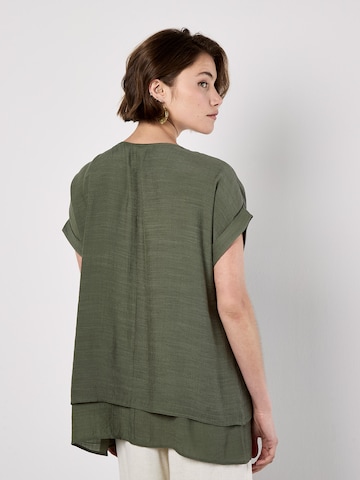 Chemisier ' ' Apricot en vert