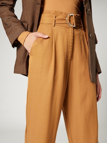 regular Pantaloni con pieghe 'Ida' di Guido Maria Kretschmer Women in giallo