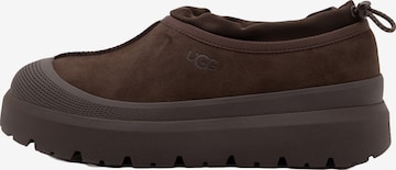 UGG Classic Flats 'Tasman' in Brown: front