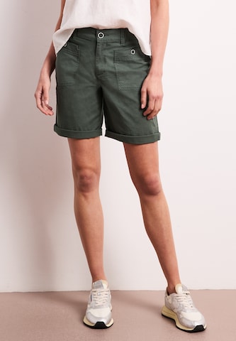 STREET ONE Regular Pants in Green: front