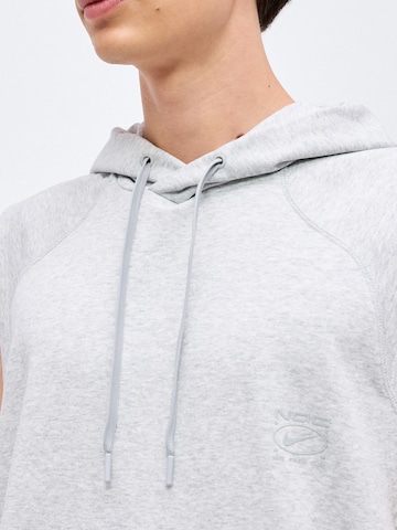 NIKE Spordidressipluusid 'NAC', värv hall