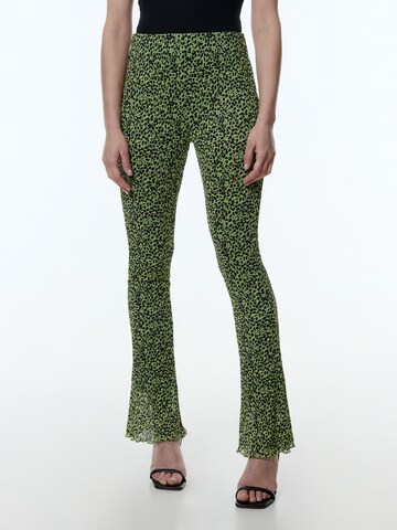 EDITED Flared Broek 'Alex' in Groen: voorkant