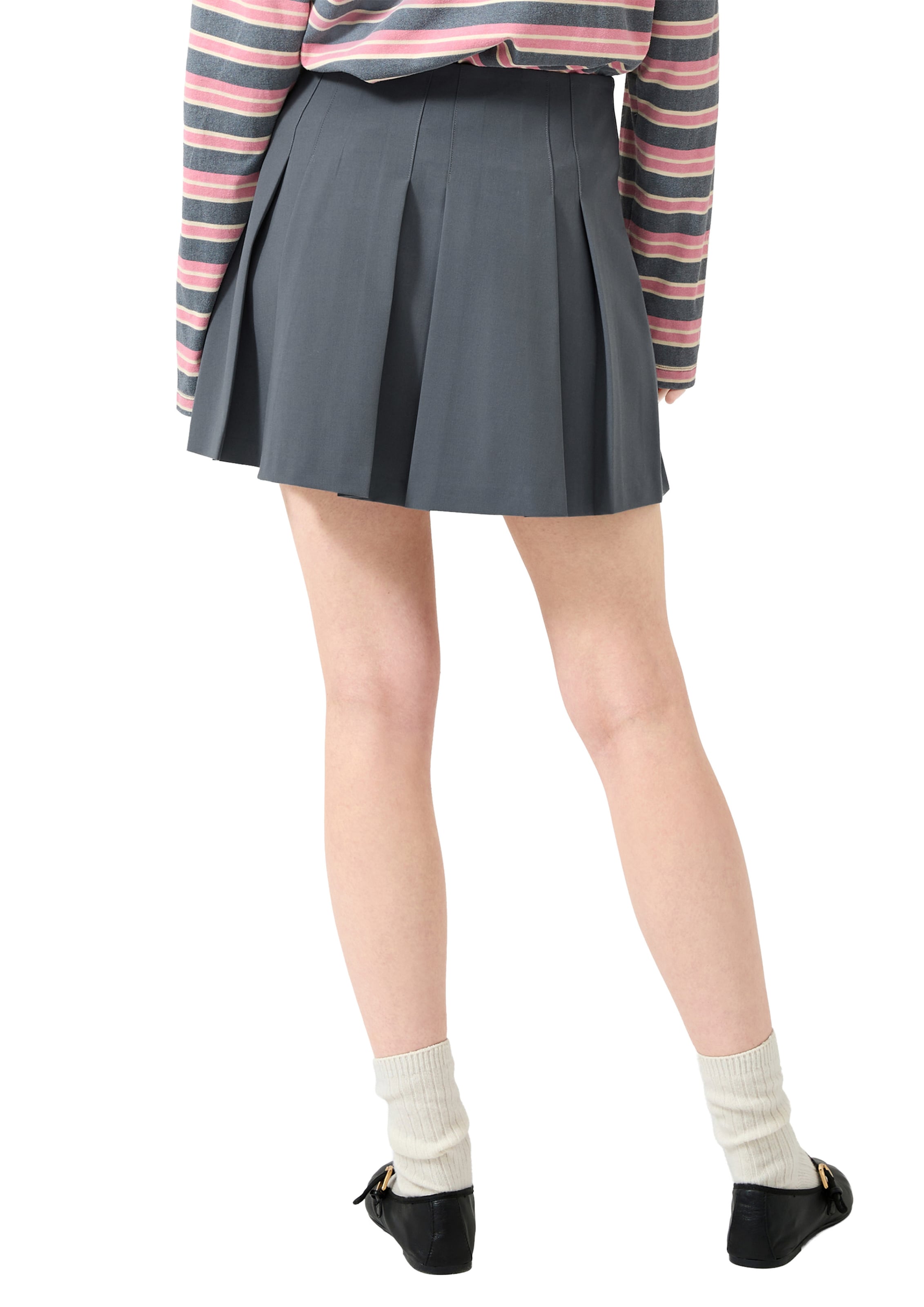 QS Skirt in Grey