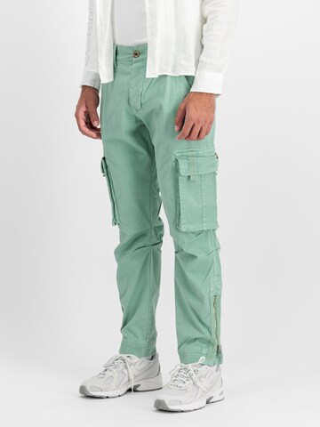ALPHA INDUSTRIES Regular Cargohose 'Task Force' in Grün: Vorderseite