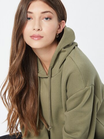 PIECES Sweatshirt 'Chilli' in Groen