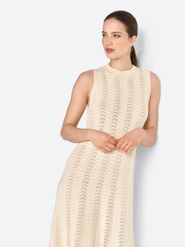 Abito in maglia di Rich & Royal in bianco