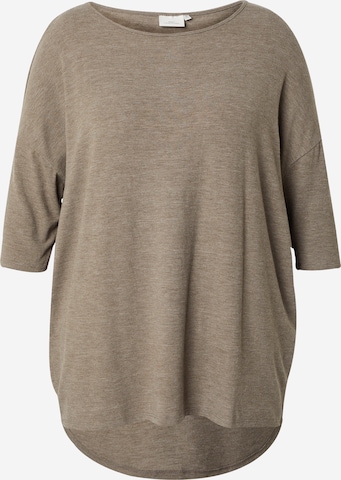 Maglietta 'CARLAMOUR' di ONLY Carmakoma in beige: frontale