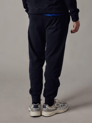 OWN Off With Nature Regular Broek 'Joggers' in Blauw