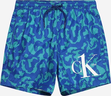 Calvin Klein Swimwear Шорти за плуване в синьо: отпред