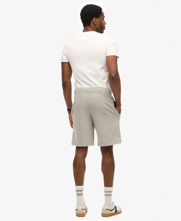 Superdry Regular Broek in Grijs