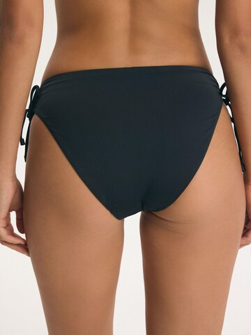 ESOTIQ Bikinihose 'Wave'‌‌‌‌‌‌ in Schwarz