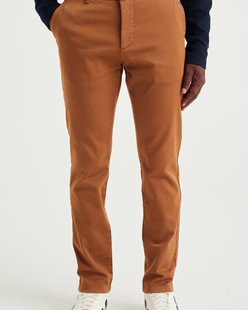 Coupe slim Pantalon chino WE Fashion en marron : devant