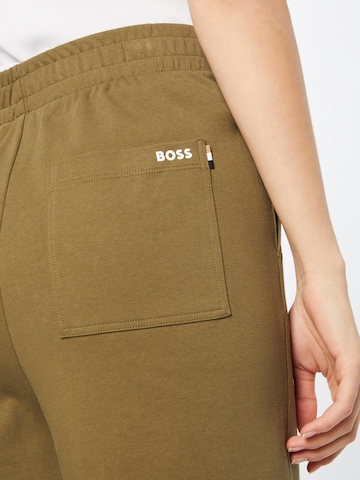 Wide leg Pantaloni 'Enatea' de la BOSS Orange pe verde