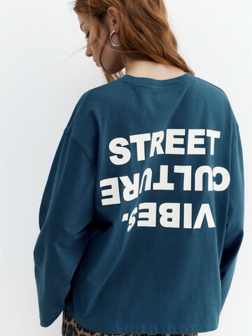 Pull&Bear Shirt 'STREET' in Green: front