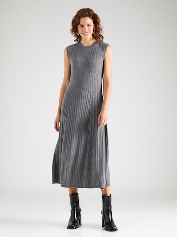 Robes en maille Banana Republic en gris : devant