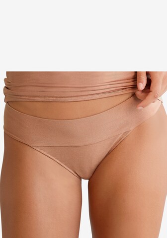 LASCANA Panty in Brown: front