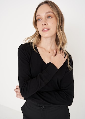 Camomilla Oversized trui 'MARGE' in Zwart: voorkant