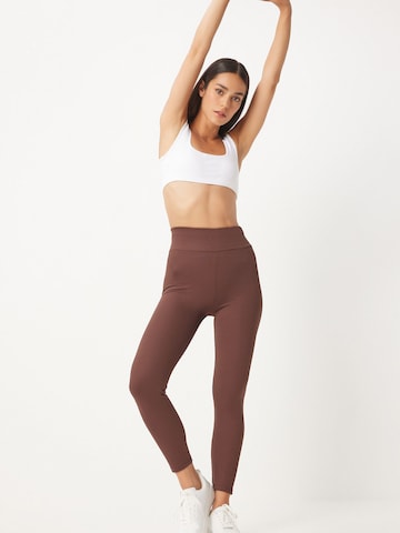 Skinny Leggings di Happiness İstanbul in marrone