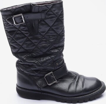 CHANEL Stiefeletten 39,5 in Schwarz: predná strana