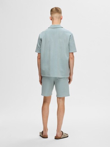 Fit confort Chemise 'Ben Seersucker' SELECTED HOMME en vert