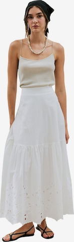 MANUKA Skirt in White: front