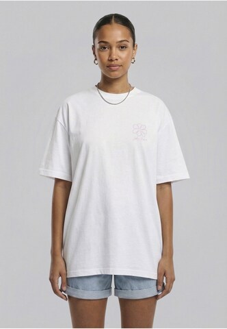 T-shirt Urban Classics en blanc : devant