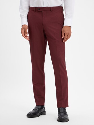 Coupe slim Pantalon Finshley & Harding London en rouge : devant