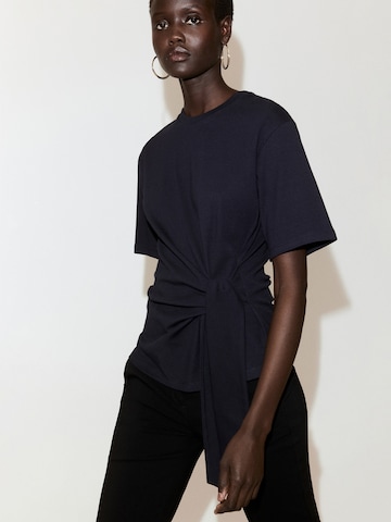 T-shirt 'LAZO' MANGO en bleu : devant