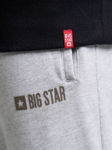 BIG STAR Sweatshirt ' ADAMER ' in Schwarz
