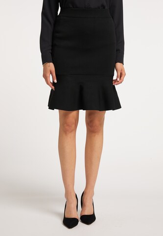 faina Skirt in Black: front