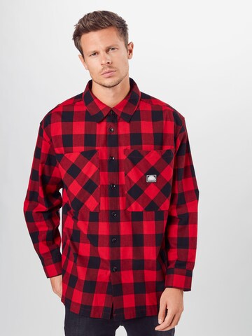 Regular fit Camicia di SOUTHPOLE in rosso: frontale