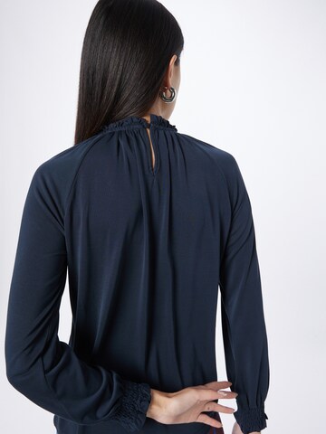 Thought Shirt 'Oaklee' in Blau