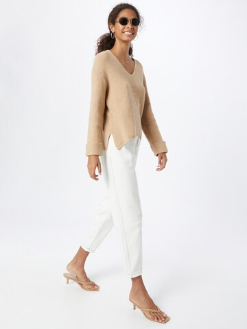 ABOUT YOU Sweater 'Tamara' in Beige