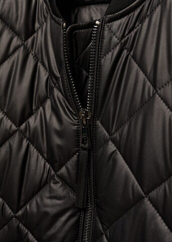 MANGO Winterjacke 'Lapiz' in Schwarz