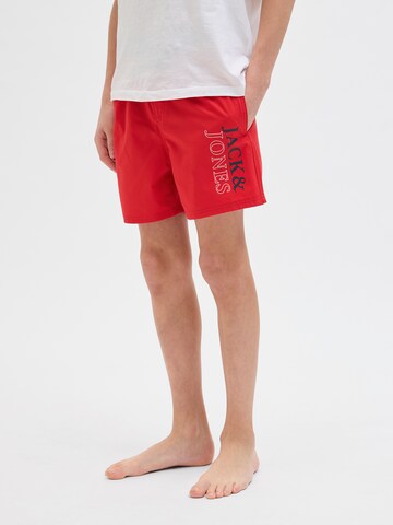Pantaloncini da bagno 'JPSTMAUI' di Jack & Jones Junior in rosso: frontale