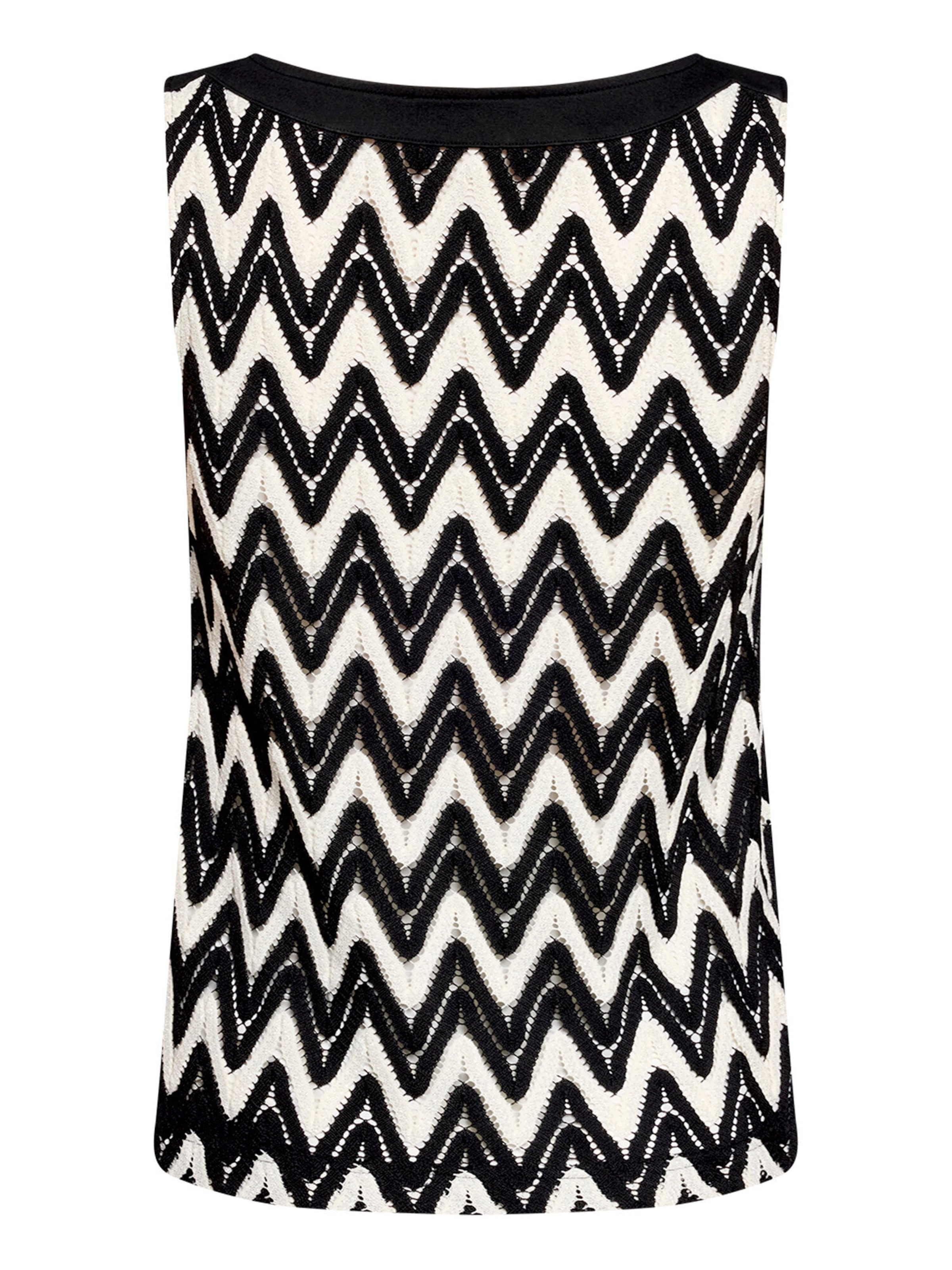 Maglietta di Betty & Co in nero