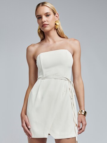 BWLDR - Vestido 'Tyran' en beige: frente