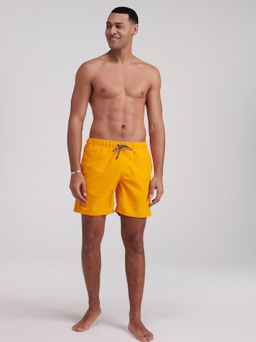 Shorts de bain Shiwi en jaune