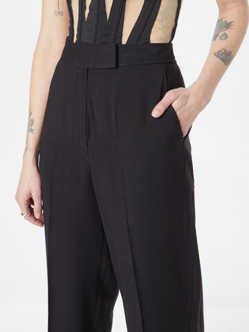 ABOUT YOU Loosefit Pantalon 'Marle' in Zwart