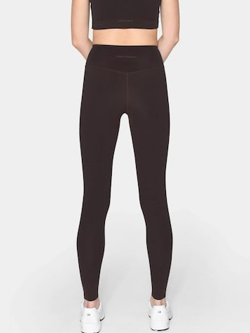 Girlfriend Collective regular Bukser ' Float ' i brun