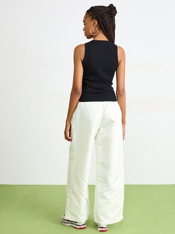 Nike Sportswear Wide leg Broek in Wit