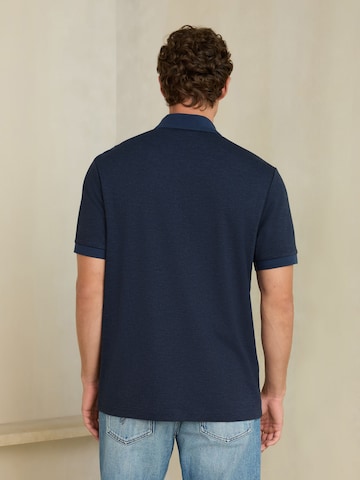 Tricou de la Next pe albastru